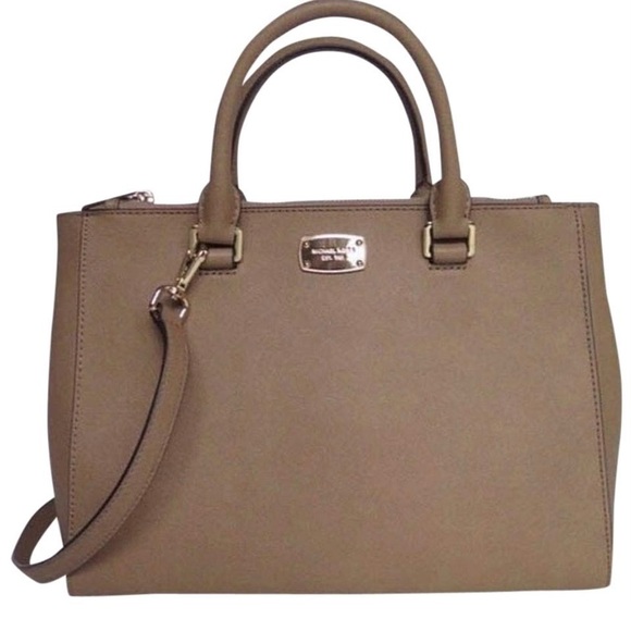 Michael Kors Handbags - Kellen DK Taupe